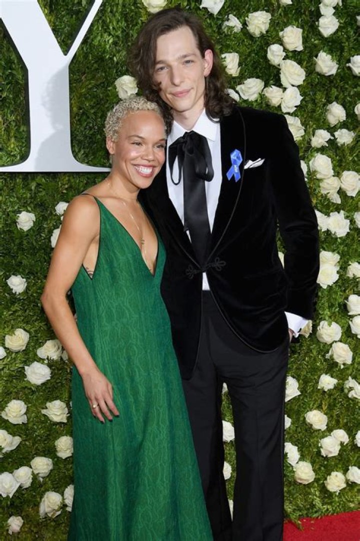 Unveiling The Enigma: Who Is Mike Faist's Wife?